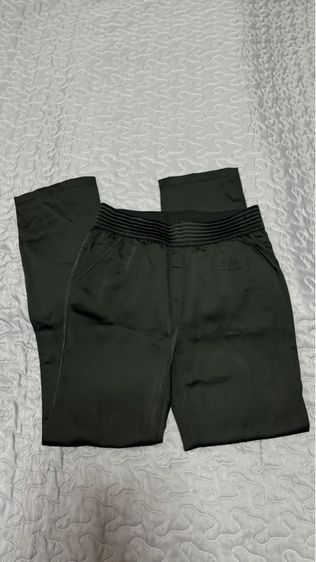 กางเกงขายาวสีดำผ้ามันเงา ลื่นๆ รูปที่ 8