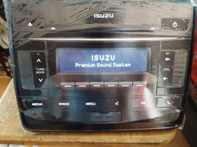วิทยุเดิมแท้ถอดกระบะisuzuปี21
