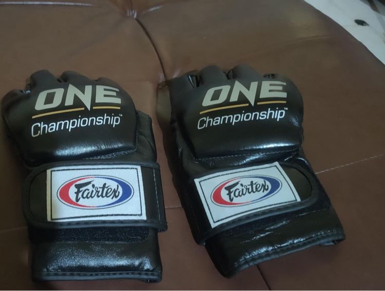 นวมชกมวย one แท้  ของใหม่ รูปที่ 2