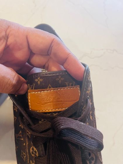 รองเท้า Louis Vuitton รูปที่ 5