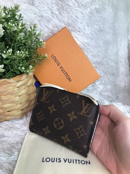 ไม่ระบุ อื่นๆ อื่นๆ อื่นๆ louis vuitton แท้