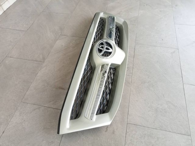 กระจังหน้าโตโยต้า​ วีโก้​ ปี​ 20​04-2007​ สภาพดี​ ถอดเก็บ รูปที่ 2