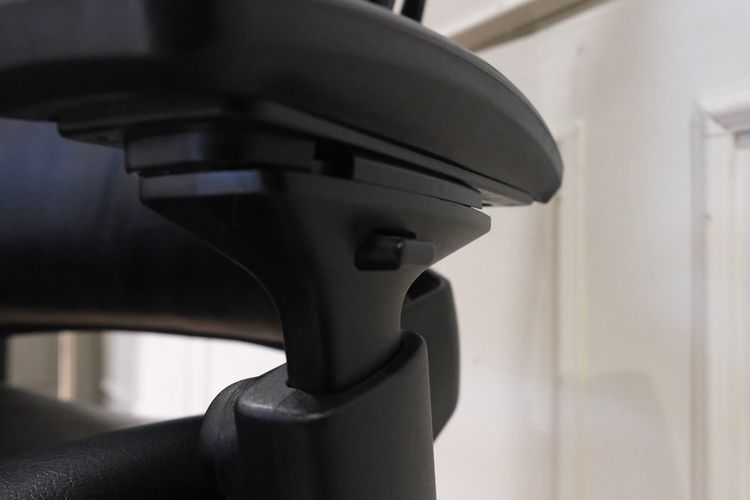 Ergonomic Chair Made in USA (BLACK) เก้าอี้ทำงานเพื่อสุขภาพ Steelcase รุ่น Leap V2 รูปที่ 11