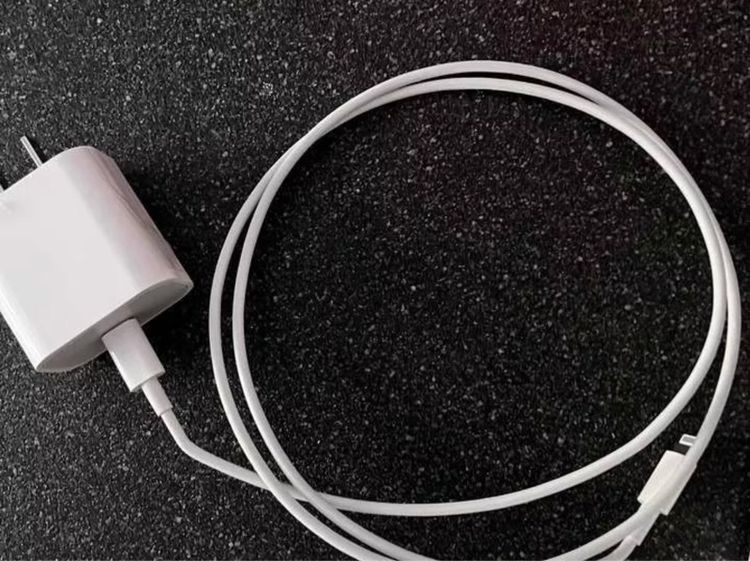 ชุดสายชาร์จ PD 20w และสายชาร์จ type c to lighting  รูปที่ 6