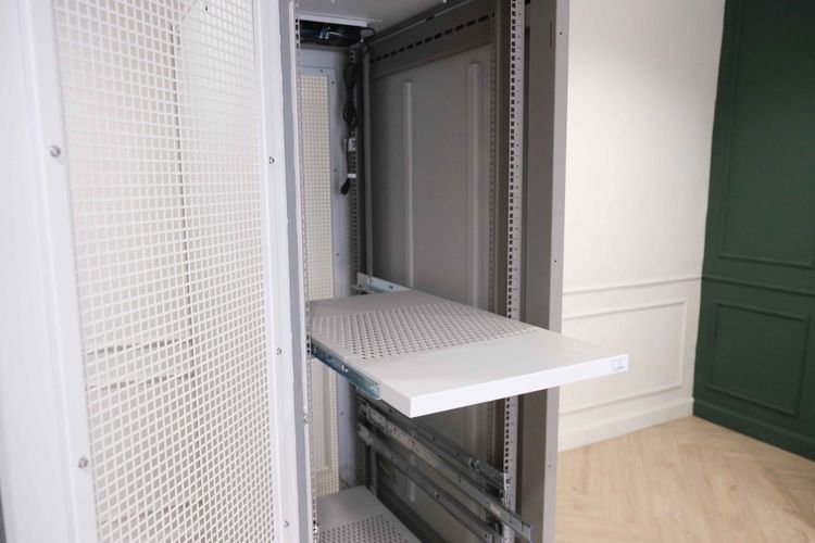 19" Germany Server Rack ตู้ Server Rack สูง 180 cm ตู้เสริฟเวอร์โครงเหล็กสีขาว ตู้แร็ค IT  แบบมีล้อ รูปที่ 13