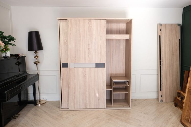 ตู้เสื้อผ้าบานสไลด์ ตู้เสื้อผ้าไม้ แบรนด์ koncept ใหญ่ รูปที่ 2