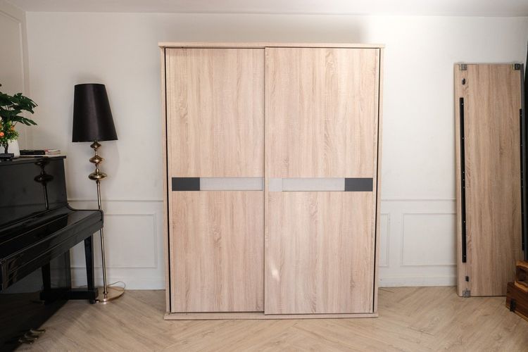 ตู้เสื้อผ้าบานสไลด์ ตู้เสื้อผ้าไม้ แบรนด์ koncept ใหญ่