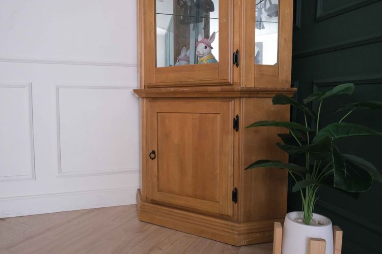 ตู้โชว์กระจก โครงไม้โอ๊คทรงสูง 5 เหลี่ยม รูปที่ 10