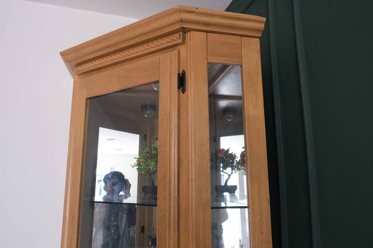 ตู้โชว์กระจก โครงไม้โอ๊คทรงสูง 5 เหลี่ยม รูปที่ 11