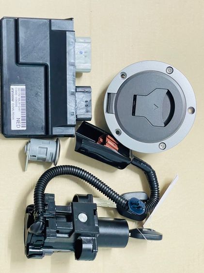 ชุดกุญแจcb500 cbr500แท้ พร้อมกล่องไฟหลัก รหัส MLR รูปที่ 3
