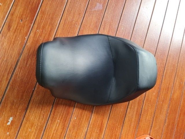 เบาะharley davidson street glide st2023(ตำนิ)