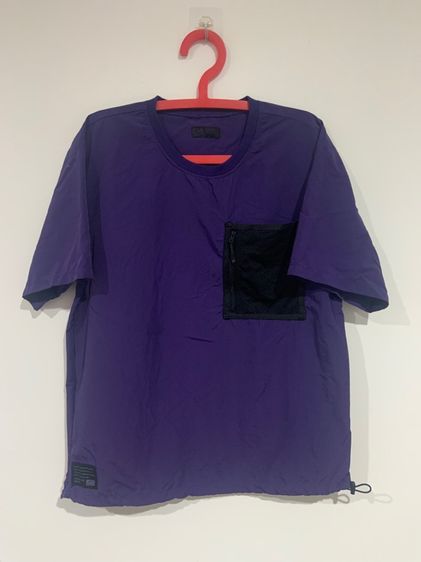 อื่นๆ แขนสั้น อื่นๆ อื่นๆ เสื้อยืด Find-Out แท้ 💯 size M ขนาด อก 22 ยาว 27.5 นิ้ว สภาพใหม่มาก ดีเทลสวย สีม่วงสด เนื้อผ้าแห้งเร็วหายากน่าสะสมครับ