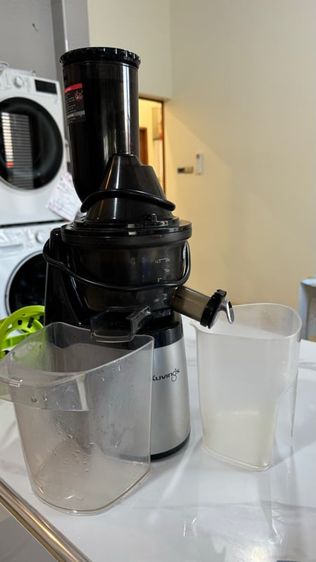 เครื่องปั่นน้ำผลไม้แยกกาก