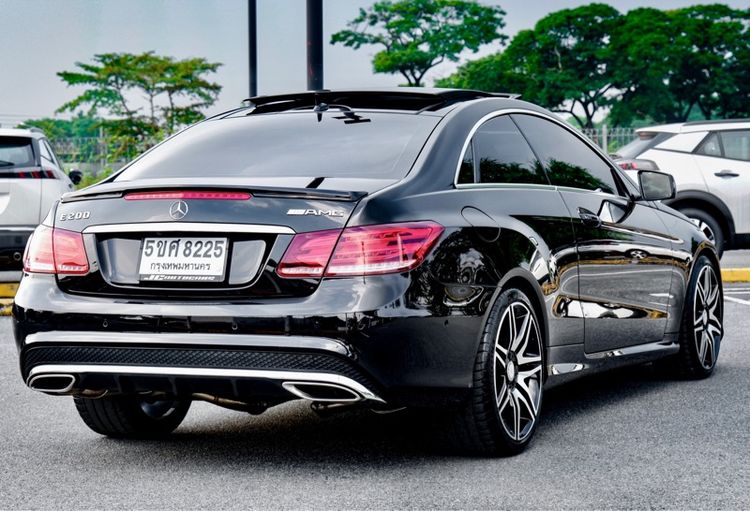 Mercedes-Benz E-Class 2014 E200 CGI Sedan เบนซิน ไม่ติดแก๊ส เกียร์อัตโนมัติ ดำ รูปที่ 4