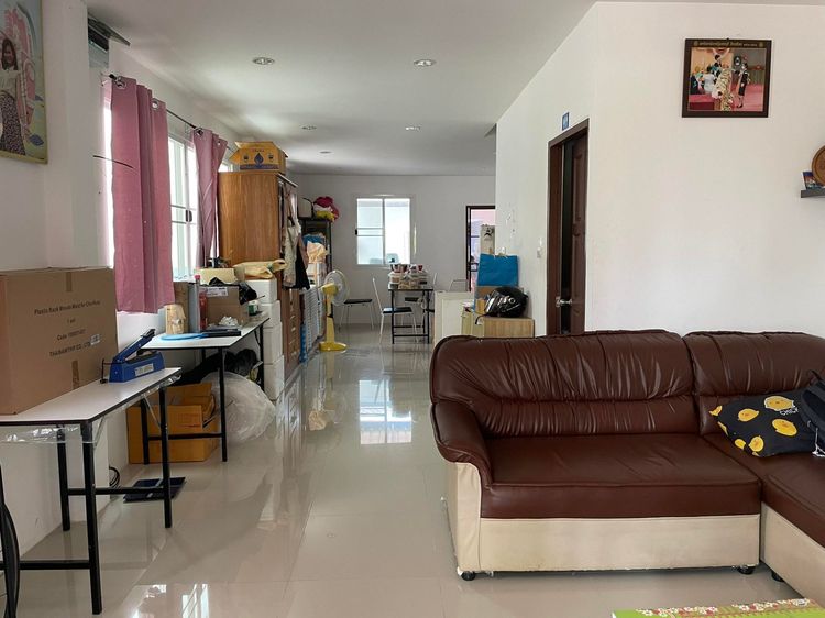 ขายบ้านทาวโฮม 2ชั้น หัวหินซอย2 จากถนนเพชรเกษม 6 เลน เพียง 600 เมตร(งดนายหน้าเพิ่มครับ)