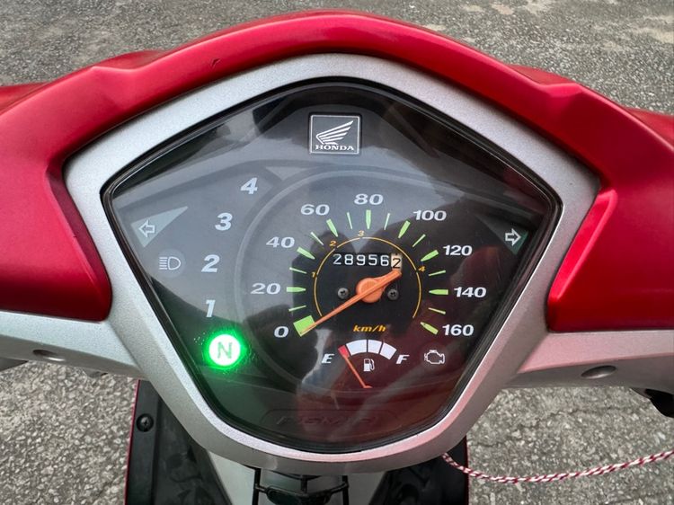 HONDA Wave 110i หัวฉีดเกียร์ สตาร์ทมือ สภาพรถเดิมๆ เครื่องดีมาก สีสวยมาก ต้องมาดูของจริง ราคารวมโอนฟรี มีเเถมหมวก รูปที่ 4