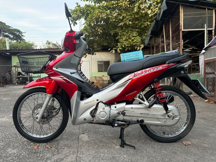 HONDA Wave 110i หัวฉีดเกียร์ สตาร์ทมือ สภาพรถเดิมๆ เครื่องดีมาก สีสวยมาก ต้องมาดูของจริง ราคารวมโอนฟรี มีเเถมหมวก รูปที่ 3