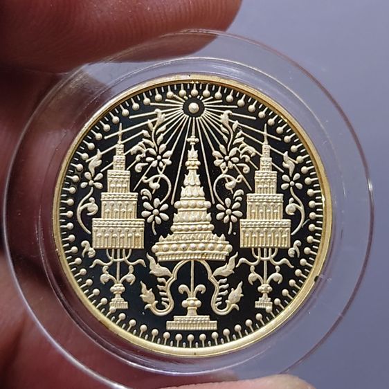 เหรียญพระแก้วมรกต ทรงเครื่อง 3 ฤดู พระจอมเกล้าๆ ปี2538 เนื้อเงินขัดเงา ขนาด 2.5 ซม. พร้อมกล่องเดิม รูปที่ 5