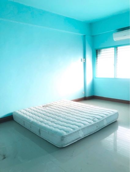 มีบางส่วน สร้างเสร็จก่อน 2010 แฟลตร่มเกล้า รูปที่ 4