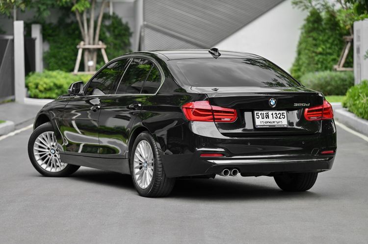 BMW Series 3 2017 320d Sedan ดีเซล ไม่ติดแก๊ส เกียร์อัตโนมัติ ดำ รูปที่ 3