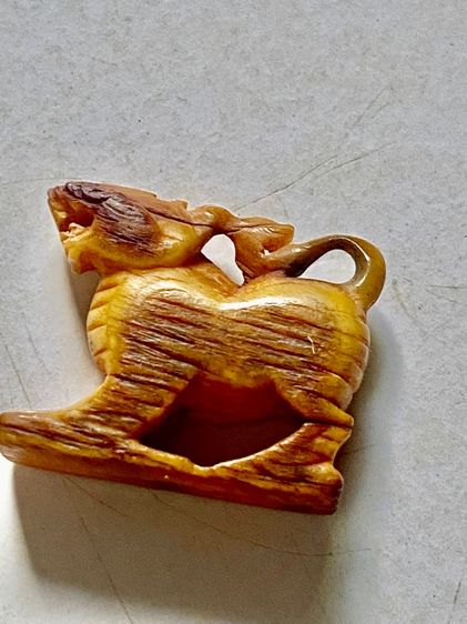 สิงห์หลวงพ่อหอม วัดชากหมาก  รับจากหลวงพ่อ เก่าเกสภาพ ชำรุดขาหักตามภาพ  มีจารใต้ฐาน รูปที่ 5