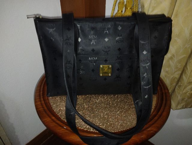 กระเป๋า MCM แท้ สวยใหม่ รูปที่ 3