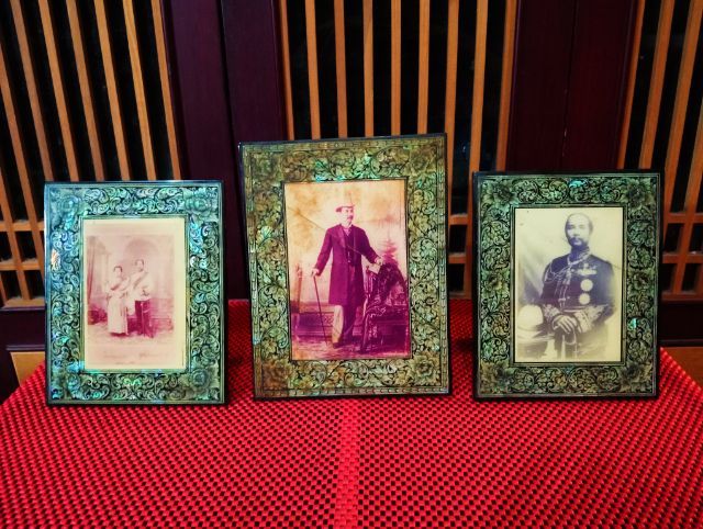 กรอบรูปรัชกาลที่ 5เปลือกหอยมุกขายเหมา 3 ชิ้นเก่าโบราณ รูปที่ 6