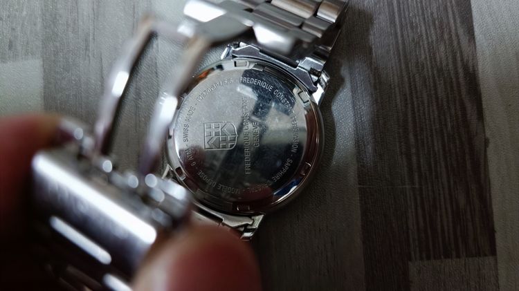 Federique Constant นาฬิกาสุดเท่ แสดงข้างขึ้นข้างแรม ไม่เหมือนใคร รูปที่ 7