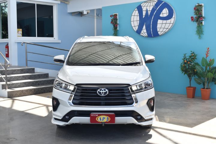 Toyota Innova 2021 2.8 Crysta Utility-car ดีเซล เกียร์อัตโนมัติ ขาว รูปที่ 2