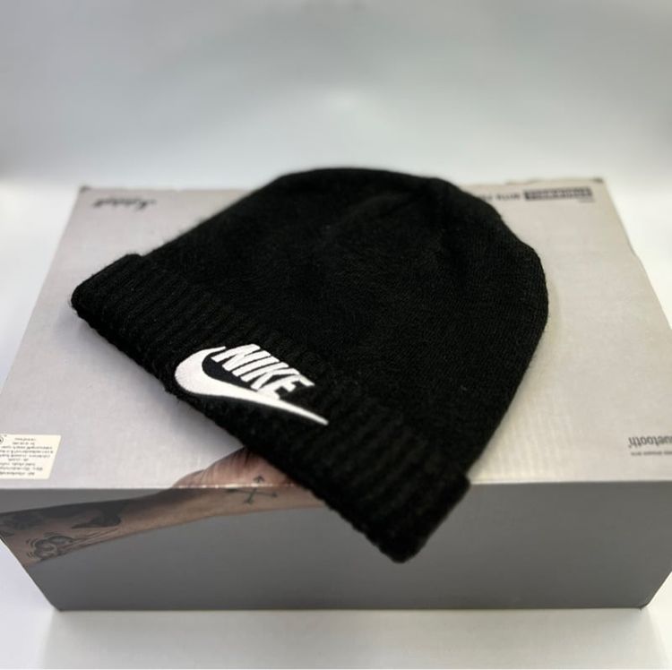 หมวกไหมพรม NIKE