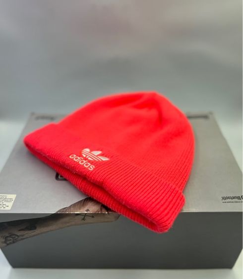 หมวกและหมวกแก๊ป หมวกไหมพรม Adidas