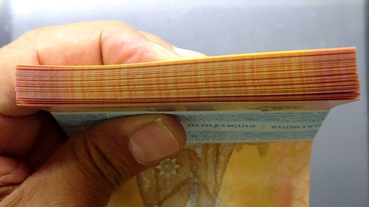 (ธนบัตรยกแหนบ 100 ใบ ไม่เรียงเลข) ธนบัตรที่ระลึก 100 บาท เฉลิมพระเกียรติ ในหลวงรัชกาลที่ 10 ครบ 6 รอบ ปี พ.ศ.2567 ไม่ผ่านใช้ รูปที่ 5