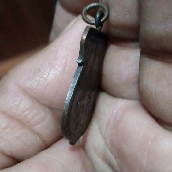 เหรียญหลวงปู่เผือกวัดทองนพคุณเชื่อมบนเชื่อมล่างทั้ง 2 ห่วงเหรียญพระพุทธก่อน 2500 ประมาณ 2463 รูปที่ 3