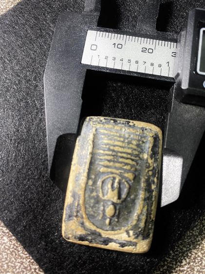 พระสมเด็จเกศไชโย พิมพ์เจ็ดชั้นหูประบ่า   P 293 รูปที่ 15