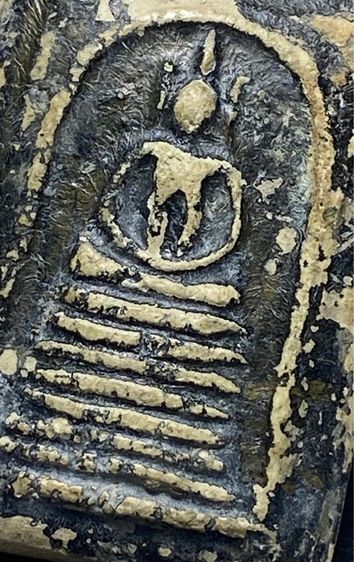 พระสมเด็จเกศไชโย พิมพ์เจ็ดชั้นหูประบ่า   P 293 รูปที่ 4