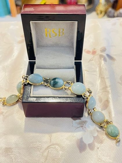 อัญมณี สร้อยข้อมือหยกเก่า