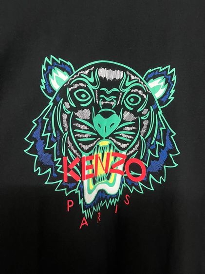 เสื้อยืด KENZO แท้ 💯 size XL ขนาด อก 21.5 ยาว 28 นิ้ว สภาพใหม่มาก สกีนโลโก้เต็ม ลายสวย เนื้อผ้ายืดหยุ่นดีมาก หายากน่าสะสมครับ รูปที่ 2