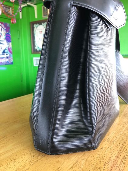 Louis Vuitton Epi Sac D'Epaule  รูปที่ 8