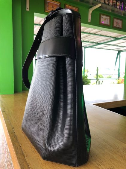 Louis Vuitton Epi Sac D'Epaule  รูปที่ 15