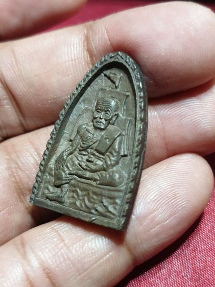 เหรียญหลวงปู่ทวด รุ่นรวยโชคลาภ วัดป่าห้วยพระ ตำบลนาพรุ อำเภอเมือง จังหวัด นครศรีธรรมราช เนื้อนวะ หายากพบเจอน้อย สภาพสวยแชมป์ ไม่ผ่านการใช้ รูปที่ 6