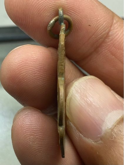 เหรียญพระธรรมจักรหลวงปู่ศุข รูปที่ 4