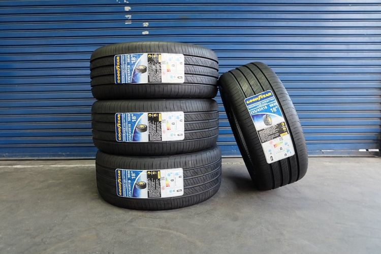 📣 ยางใหม่ Goodyear Comforttred ปี23 ขนาด 235 45R18