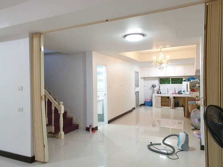 มีบางส่วน ขายบ้านเดี่ยว ทำเลดี หลังห้างเซ็นทรัลแจ้งวัฒนะ รีโนเวทใหม่หมด รูปที่ 3