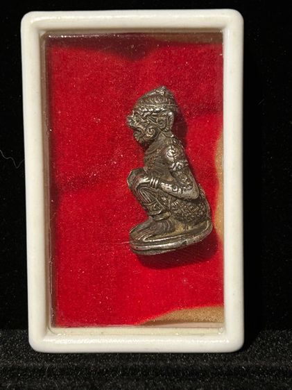 พระเหรียญเก่าเก็บ