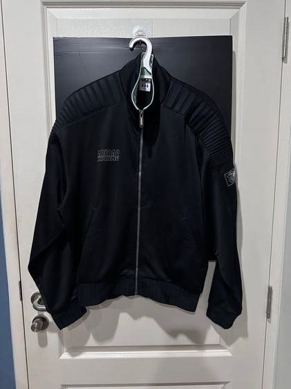 เสื้อวอร์มสีดำ แบรนด์ addidas