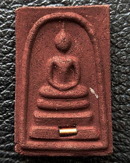 สมเด็จหลวงพ่อหวั่น วัดคลองคูณ เนื้องผงว่าน 108 ฝังตะกรุด รุ่นสิงห์ผยอง 51 จ.พิจิตร ปี 2560 กล่องเดิม