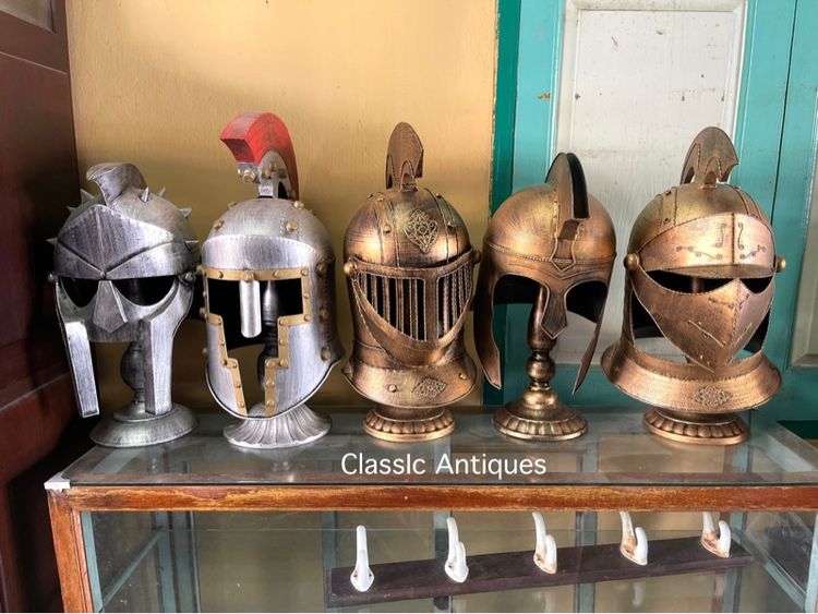 หุ่น อัศวิน สะสม