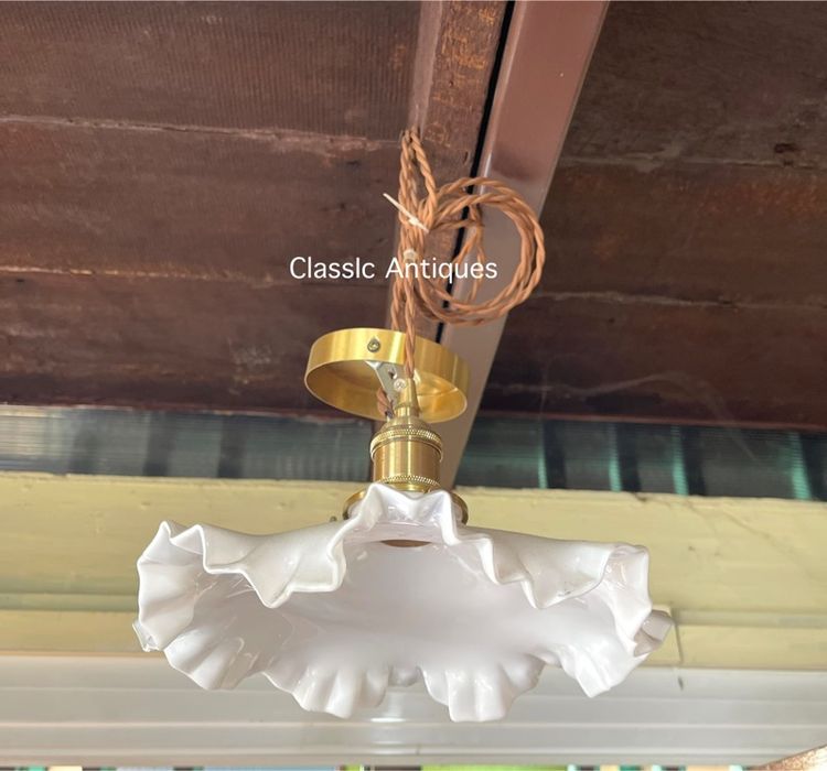 โคมไฟ จีบสะบัด สะสม