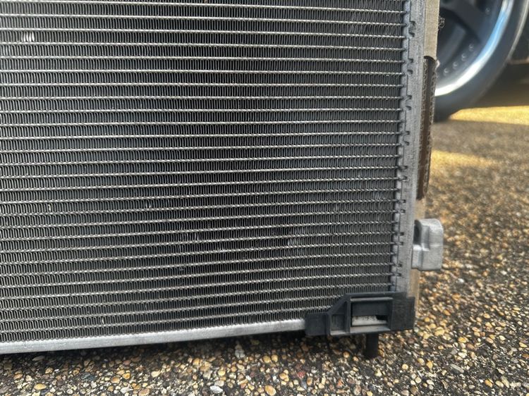 แผงหม้อน้ำ Toyota Harrier Gen3 สภาพยังใช่งานได้ แต่แอร์เย็นไม่ค่อยฉ่ำ รูปที่ 6