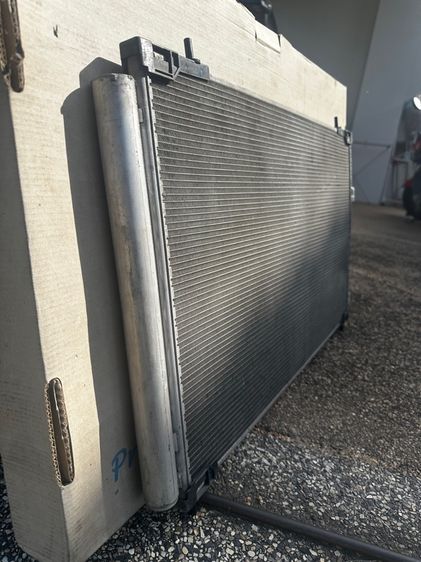 แผงหม้อน้ำ Toyota Harrier Gen3 สภาพยังใช่งานได้ แต่แอร์เย็นไม่ค่อยฉ่ำ รูปที่ 8